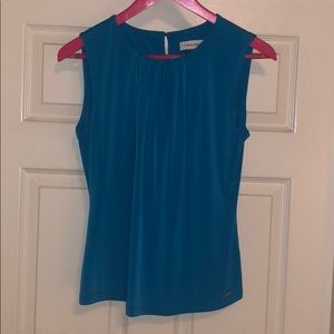 Women’s business sleeveless top
